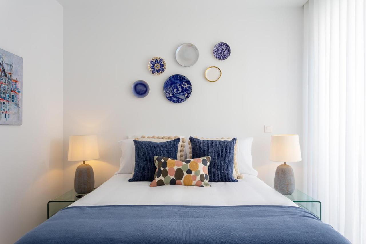 Stupendo- Two Rooms, Patio With Refreshing Pond-Center-Air Conditioning-Free Park Lisbon Exterior photo